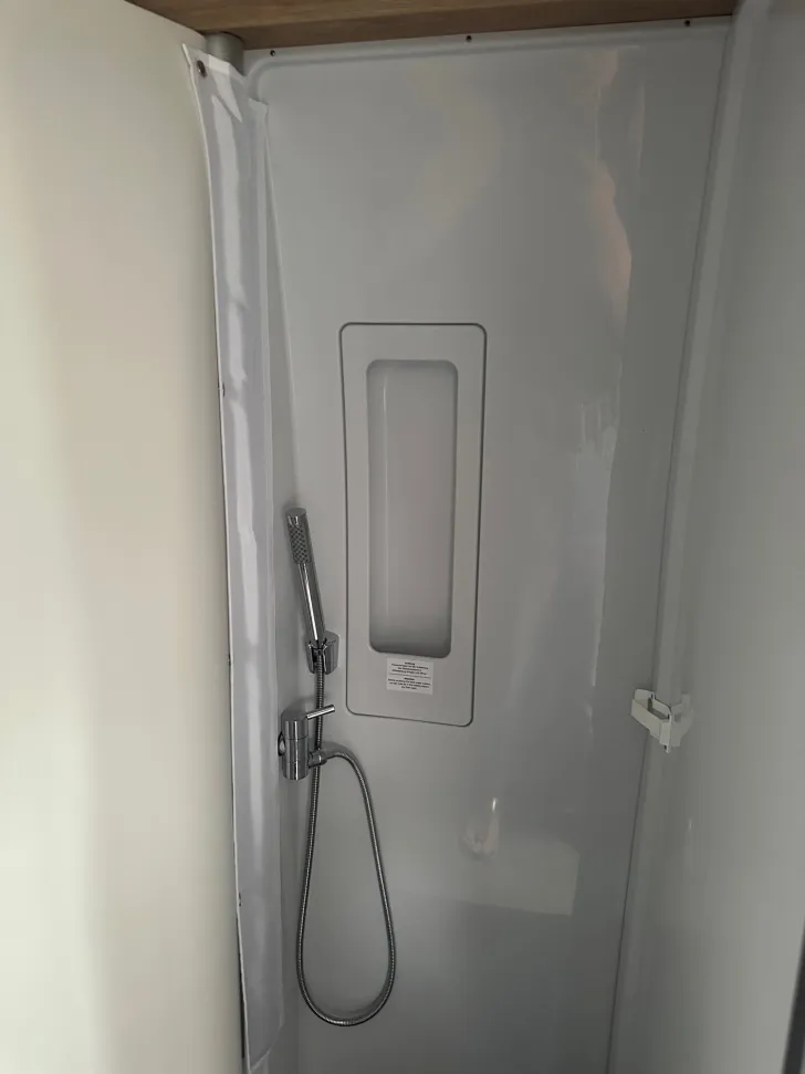 Fahrzeugbild Dethleffs Globetrail 600 DS Fiat Aufstelldach #17