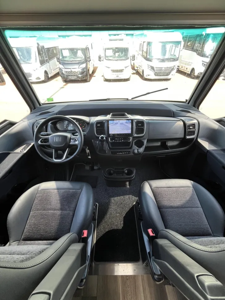 Fahrzeugbild Niesmann + Bischoff iSmove 6.9 E #16