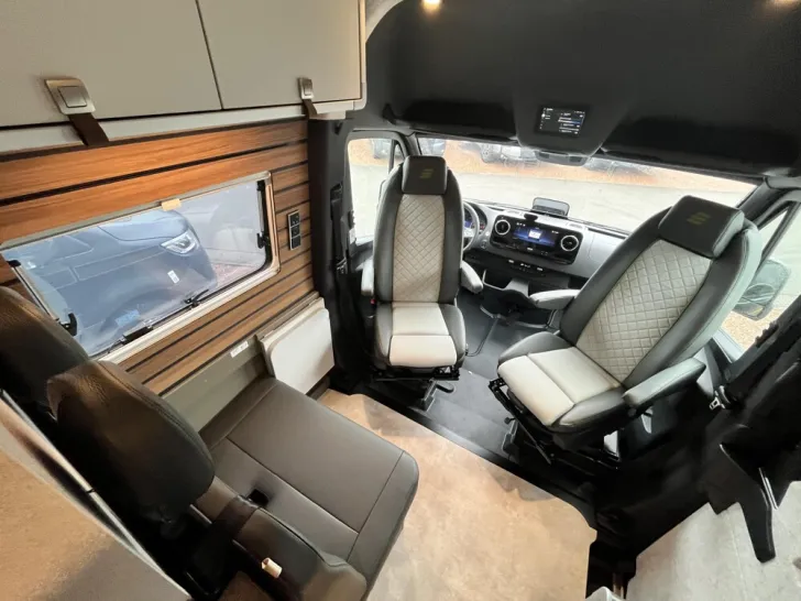 Fahrzeugbild Hymer Camper Van Camper Van Grand Canyon S CrossOver 600 #3