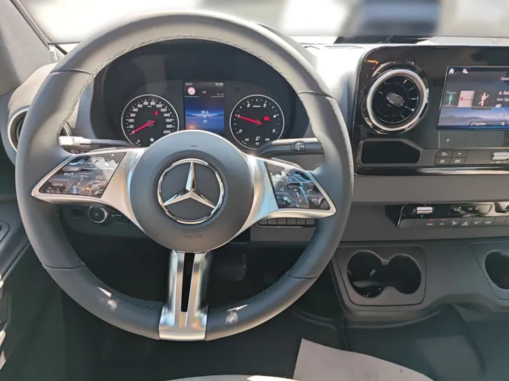 Fahrzeugbild Malibu Genius 641 LE Mercedes #8