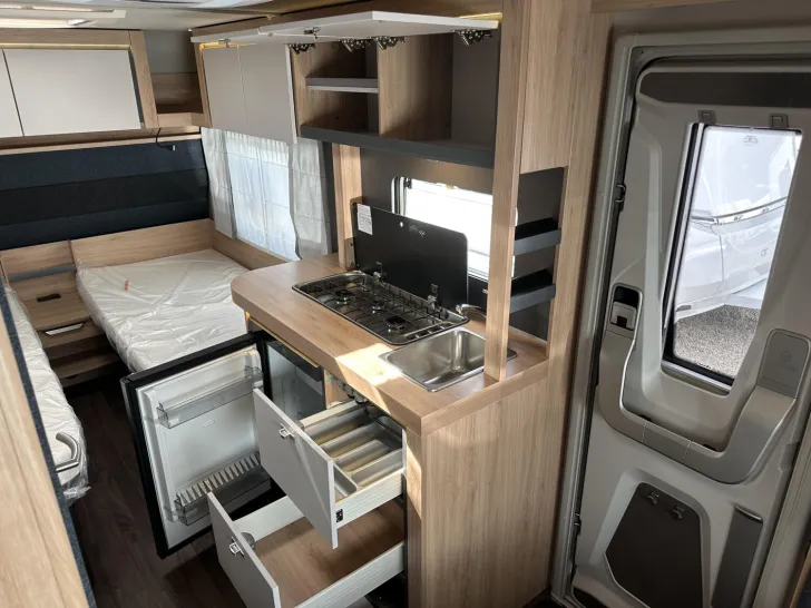 Fahrzeugbild Knaus Sport 460 EU Klima; Ambientelicht; Steckdosen + #9
