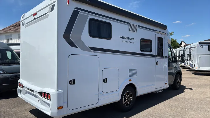 Schräg Hinten Weinsberg CaraSuite EDITION [SPICY] 650 MEG (2026)