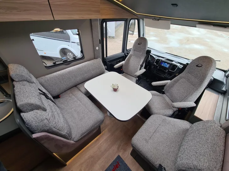 Fahrzeugbild Dethleffs Trend I 7057 EB *Pakete: Family+Chassis+Two* #16