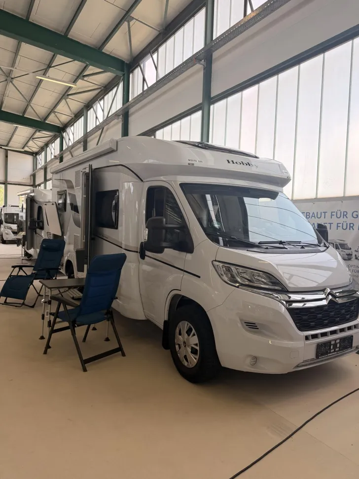 Fahrzeugbild Hobby Optima OnTour T65 HFL -Navi & Anbaumarkise #1