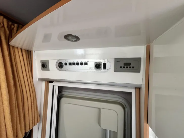 Fahrzeugbild Karmann Mobil Colorado 675 TI #11