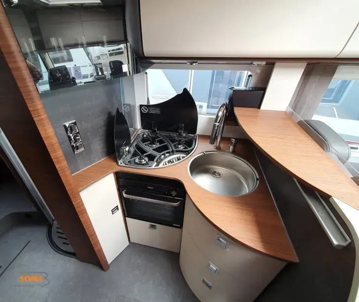 Fahrzeugbild Carthago chic c-line I 5.0 QB L Lithium Silber o.Hubbett #17
