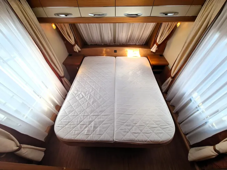 Fahrzeugbild Hobby Excellent 560 UFF *Mover*Vorzelt*Queensbett* #30