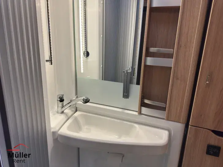 Fahrzeugbild Knaus Sky Ti PLATINUM SELECTION 650 MEG mit Solar #16