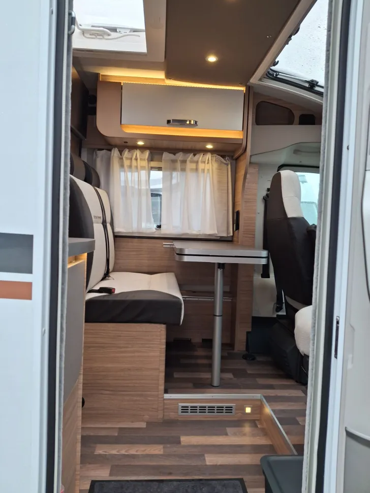 Fahrzeugbild Weinsberg CaraCompact 600 MEG EDITION [PEPPER] Neuwertig #9