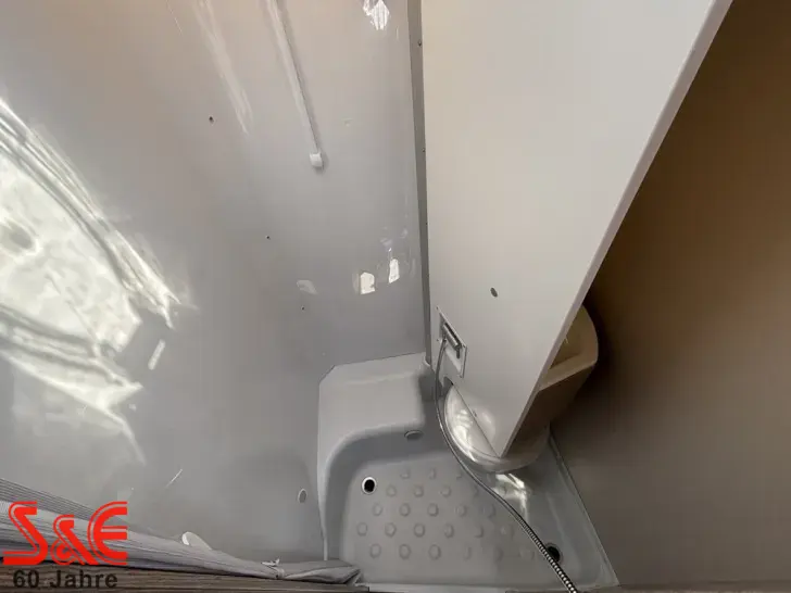 Fahrzeugbild Bürstner Lineo T 690 G #11
