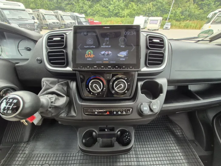 Fahrzeugbild Carado pro CV 540 Combi 4,Radio-Rückfahrkamera,AHK #18