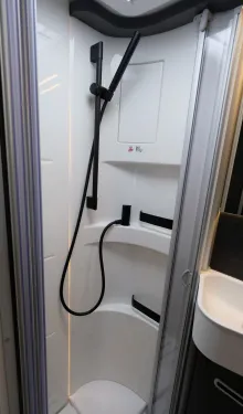 Fahrzeugbild Hymer ML-T 580 Allrad, Hubstützen, Luftfeder #10