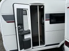 Fahrzeugbild Hobby De Luxe 490 KMF Modell 2027 #4