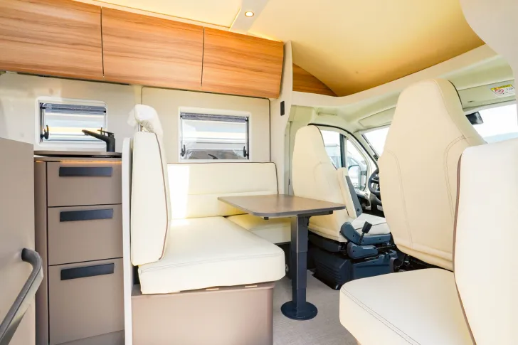 Fahrzeugbild Bürstner B66 TD 690 *SIE SPAREN 4.197* #7