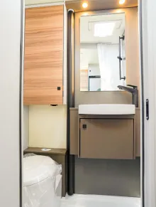 Fahrzeugbild Bürstner B66 TD 690 *SIE SPAREN 4.197* #12