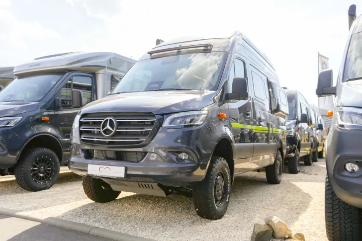 Fahrzeugbild Hymer Grand Canyon S CrossOver 600 VORTEIL: 16.250 EUR #3