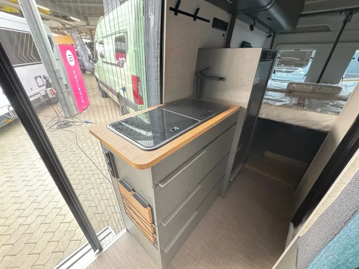 Fahrzeugbild Hymer Camper Van Redwood 601 Sport*Automatik*Aufstelldach #10