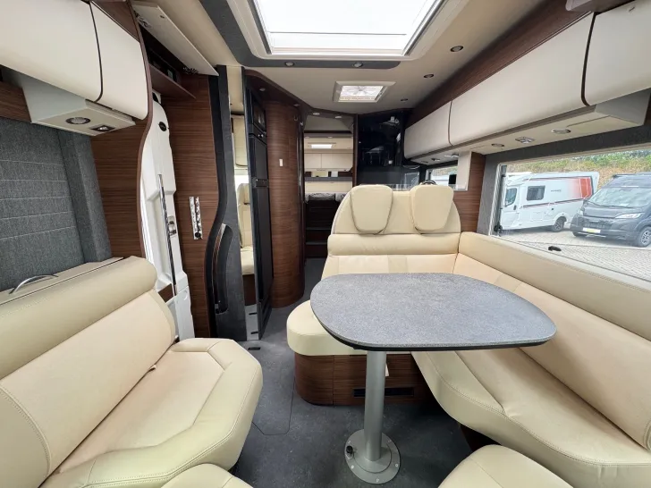Fahrzeugbild Carthago chic c-line I 4.9 LE L SuperPaket*Wechselrichter #9