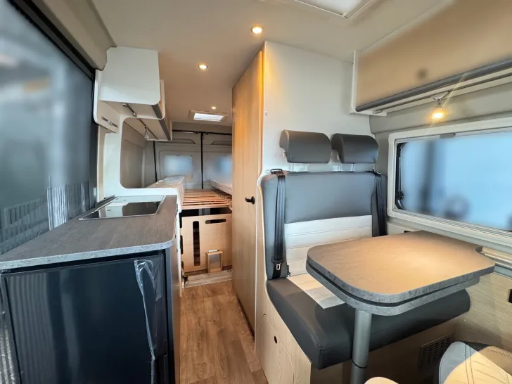 Fahrzeugbild Sunlight Camper Van CLIFF 602 Adventure Edition Trittstufe #6