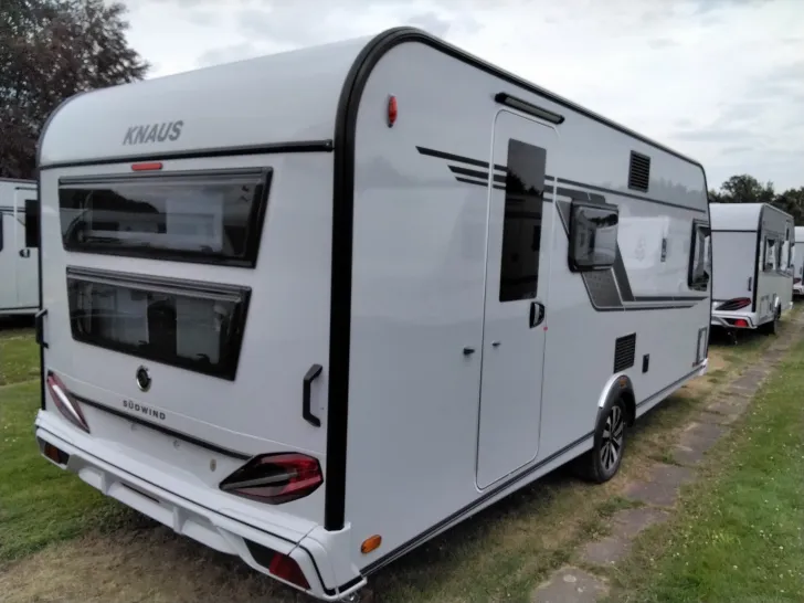 Fahrzeugbild Knaus Südwind 540 FDK Black Selection Modell 2026 #4