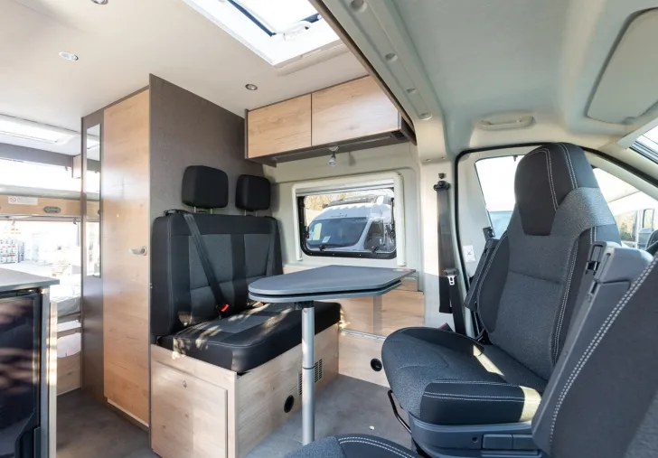 Fahrzeugbild Dethleffs Globetrail Active 600 KS Fiat **4 Schlafplätze** #8