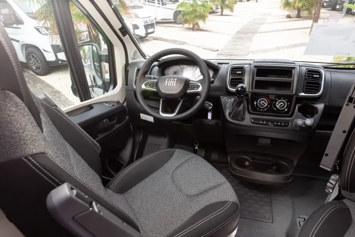 Fahrzeugbild Dethleffs Globetrail Active 600 KS Fiat **4 Schlafplätze** #19