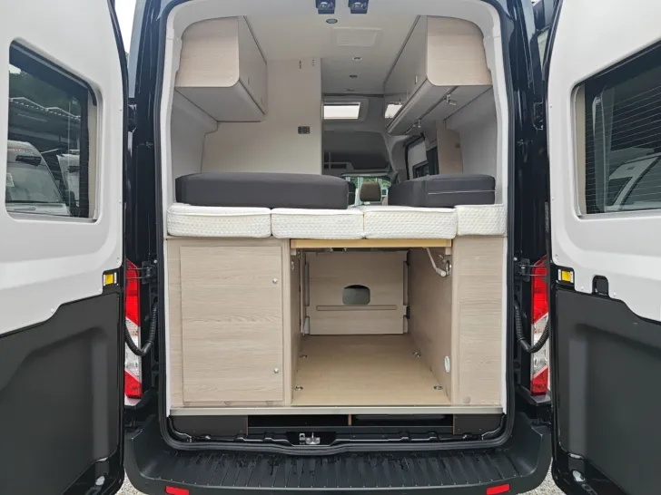 Fahrzeugbild Bürstner Lineo C 550 #19
