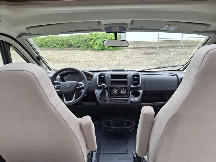 Fahrzeugbild Carado V V337 #16