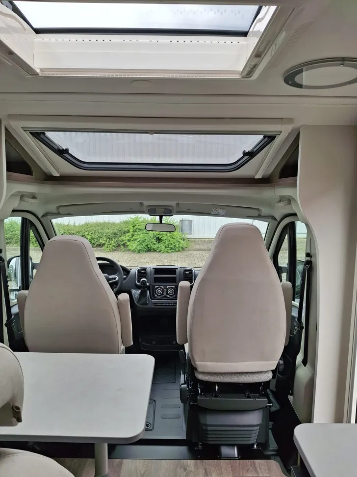 Fahrzeugbild Carado V V337 #17
