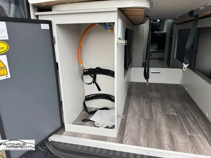 Fahrzeugbild Ahorn Camp VAN 620-Längsbetten-Dieselhzg-Luftfahrw.-Radtr. #16