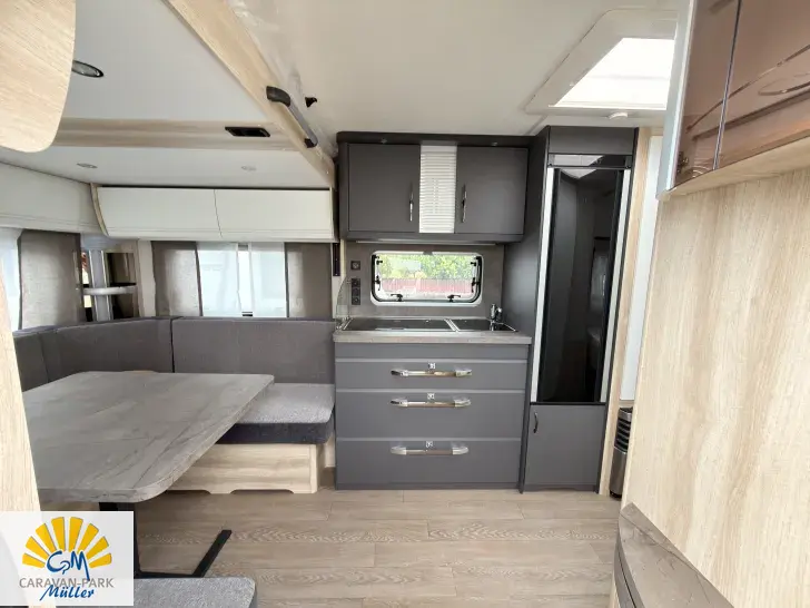 Fahrzeugbild Hobby De Luxe 515 UHL Platz für 6 Personen #11