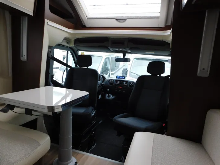 Fahrzeugbild Ahorn Camp Alaska TD Automatik, Hubbett, Luftfeder, TV+SAT #15