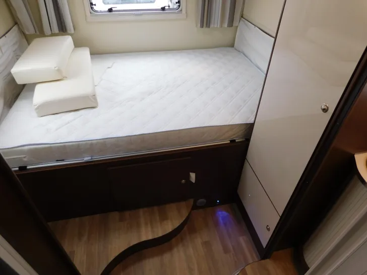 Fahrzeugbild Ahorn Camp Alaska TD Automatik, Hubbett, Luftfeder, TV+SAT #21