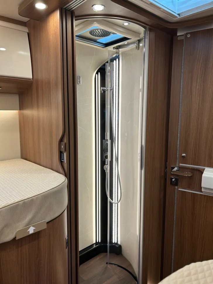 Fahrzeugbild Carthago chic e-line I 50 LE DA #16