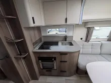 Fahrzeugbild Kabe Royal 560 GLE 2000kg/City-Wasseranschluss/Dunstabzugshaube/Antischlingerkupplung #7