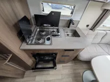 Fahrzeugbild Kabe Royal 560 GLE 2000kg/City-Wasseranschluss/Dunstabzugshaube/Antischlingerkupplung #8