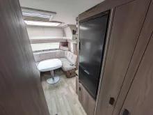 Fahrzeugbild Kabe Royal 560 GLE 2000kg/City-Wasseranschluss/Dunstabzugshaube/Antischlingerkupplung #9