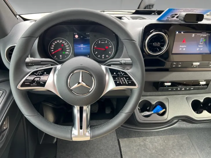 Fahrzeugbild Carthago chic c-line T 4.9 LE Mercedes (362) #11