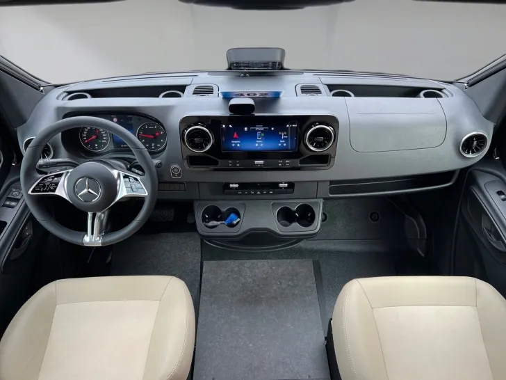 Fahrzeugbild Carthago chic c-line T 4.9 LE Mercedes (362) #13