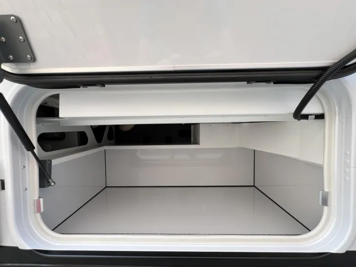 Fahrzeugbild Carthago chic c-line T 4.9 LE Mercedes (362) #42