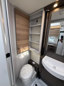 Fahrzeugbild Bürstner B66 TD 690 #14