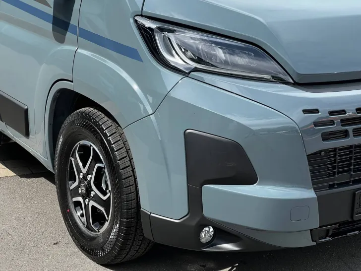 Fahrzeugbild Carado Camper Van 600Pro++Schlafdach+Markise+ACC+Safety #11
