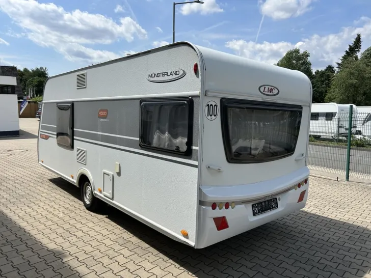 Fahrzeugbild LMC Style 450 D #3