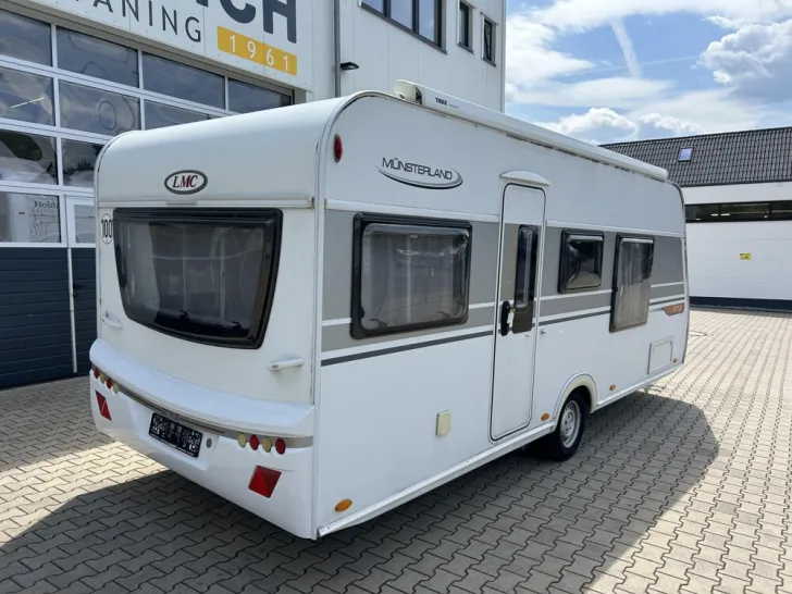 Fahrzeugbild LMC Style 450 D #4