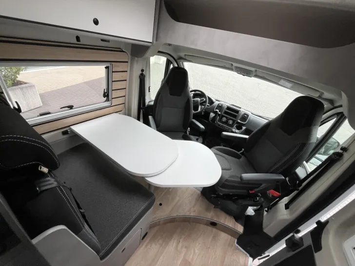 Fahrzeugbild Crosscamp ADVTR 6.4 EF Peugeot #4