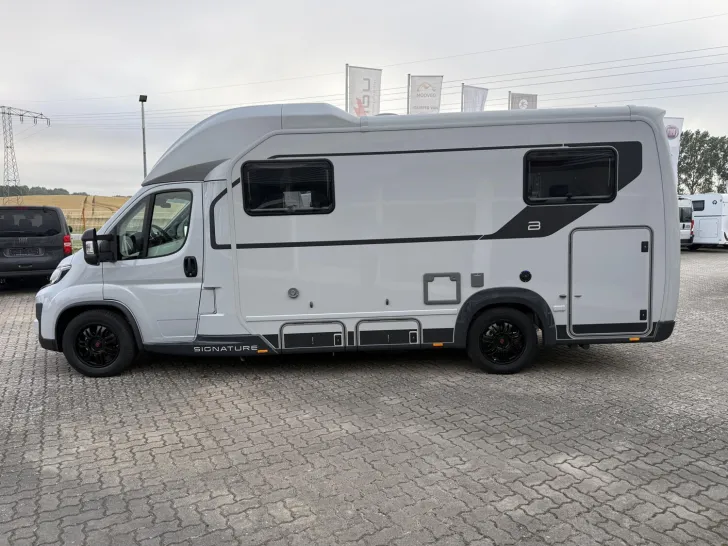 Fahrzeugbild Bürstner Signature SFT 7.1 #32