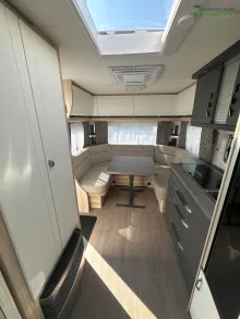Fahrzeugbild Hobby De Luxe 460 UFe InterCaravaning 1500 kg / Mover / Markise / ETS #16