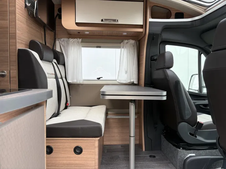 Fahrzeugbild Weinsberg CaraCompact MB EDITION PEPPER 640 MEG #8
