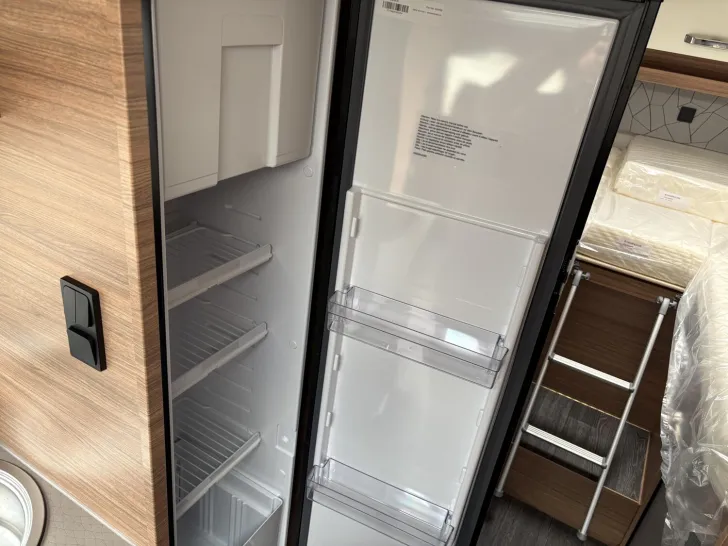 Fahrzeugbild Weinsberg CaraCompact MB EDITION PEPPER 640 MEG #12