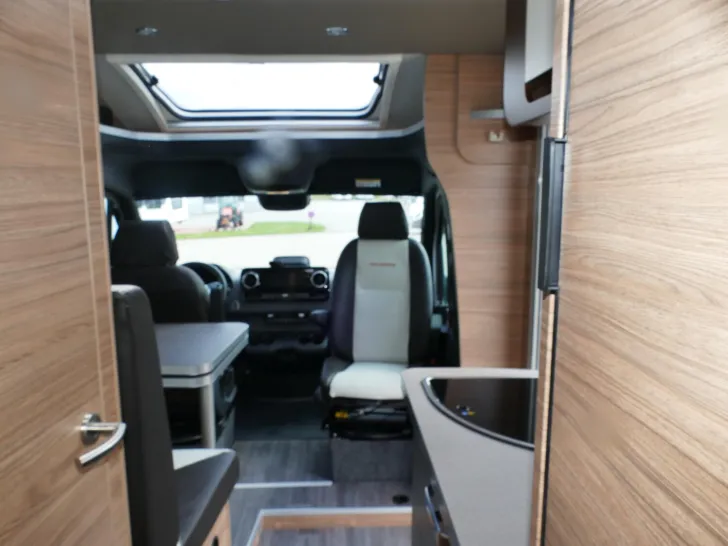 Fahrzeugbild Weinsberg CaraCompact MB EDITION PEPPER 640 MEG #21